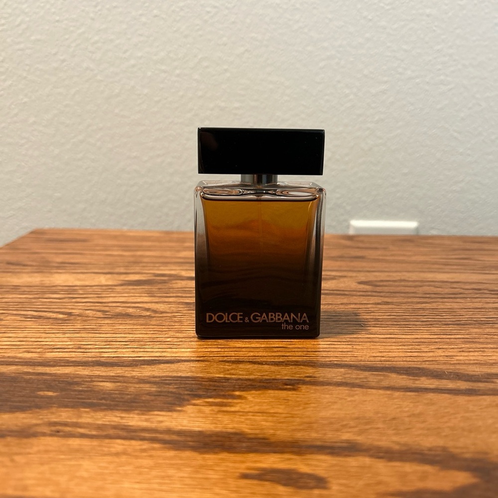 The One by Dolce & Gabbana Eau De Parfum Spray 1.6 Oz for Men